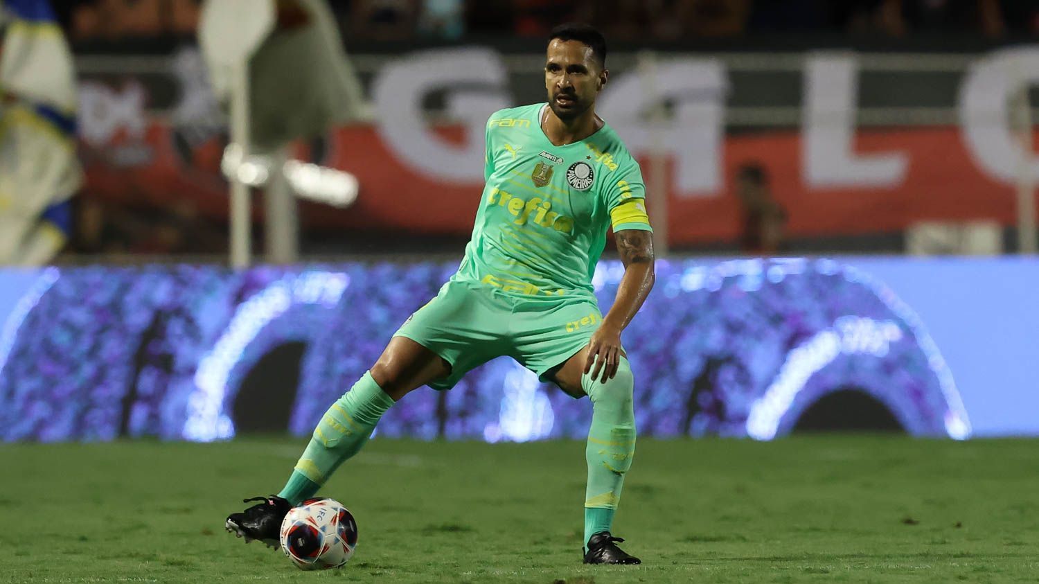 Luan, zagueiro do Palmeiras, em jogo do Campeonato Paulista contra o Ituano