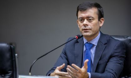 Governo estuda vender títulos do Tesouro na escala 24x7