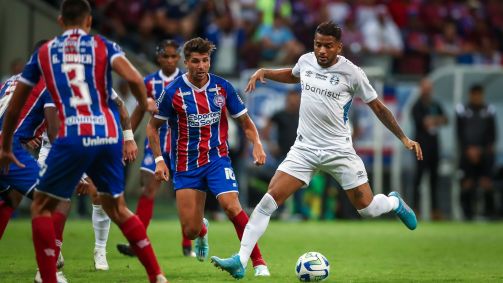 Bahia e Grêmio no jogo de ida das quartas de final da Copa do Brasil, em Salvador