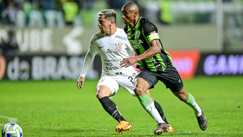 Capitão do América-MG, Juninho abriu o placar no Independência / Mourão Panda / América