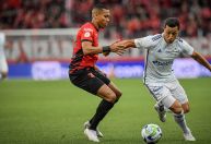 Athletico-PR e Cruzeiro empatam em jogo de seis gols na Arena da Baixada