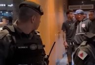 Corinthians é hostilizado em hotel após derrota para o América-MG; veja