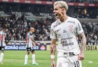 Corinthians surpreende Atlético-MG no Mineirão e volta a vencer pelo Campeonato Brasileiro