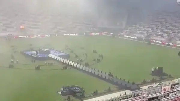 APRESENTACAO MESSI SUSPENSA