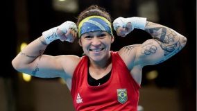 Beatriz Ferreira (foto) está classificada para Paris no Boxe Feminino, na categoria até 60kg.