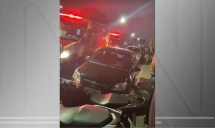 Homem é preso em Curitiba após esfaquear quatro pessoas em bar; um homem morreu