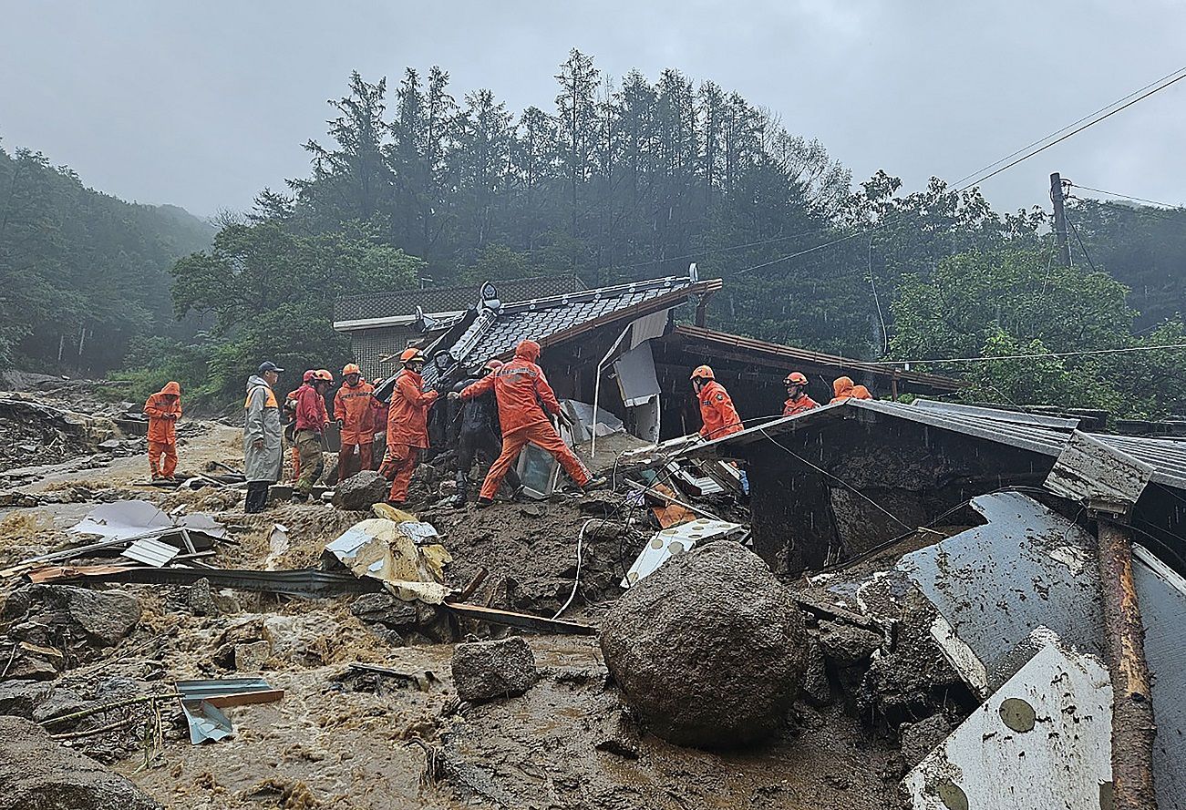 Heavy Rains Kill At Least 26 People In South Korea