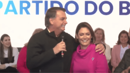 Jair e Michelle Bolsonaro em evento do PL Mulher na tarde deste sábado (29) em Santa Catarina