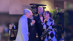 Janja canta com Caetano Veloso na festa do casamento