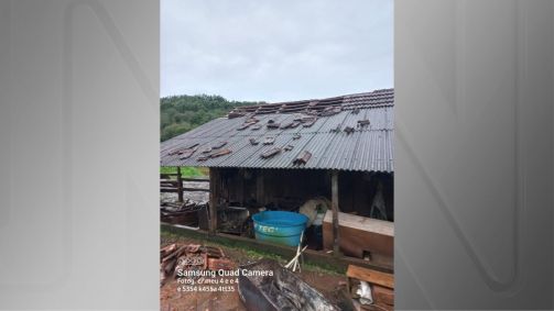 Danos após passagem do ciclone em Bom Progresso (RS)