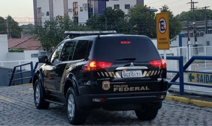 Carro da Polícia Federal em São Paulo