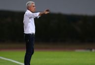 Ex-Botafogo, Luís Castro estreia com vitória no Al-Nassr; Talisca marca; veja os gols