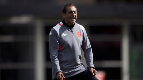 Ramón Díaz comanda treino do CT do Vasco