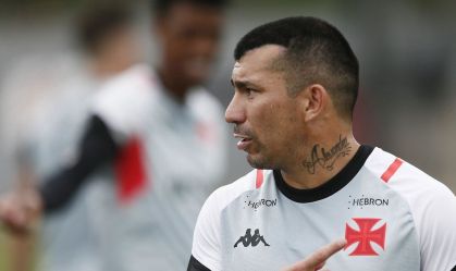 Medel deve estrear pelo Vasco na próxima rodada do Brasileirão