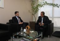 Valdemar confirma que deputado que “fez o L” em foto será expulso do PL