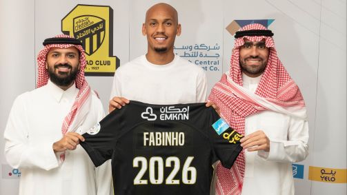 Fabinho assina com o Al-Ittihad por três anos