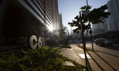 C6 lucra mais de R$ 1 bi no 1º semestre, com ROE de 43%
