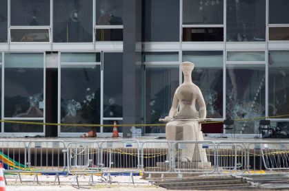 Prédio do STF vandalizado após os ataques do 8 de janeiro