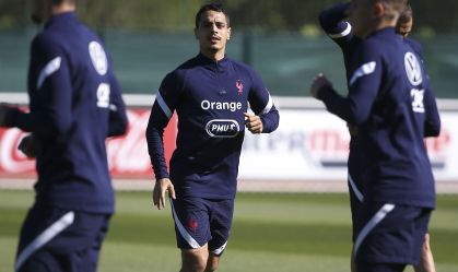 Ben Yedder em treinamento com a seleção da França