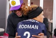 Lenda da NBA, Dennis Rodman se desculpa após revelações da filha Trinity