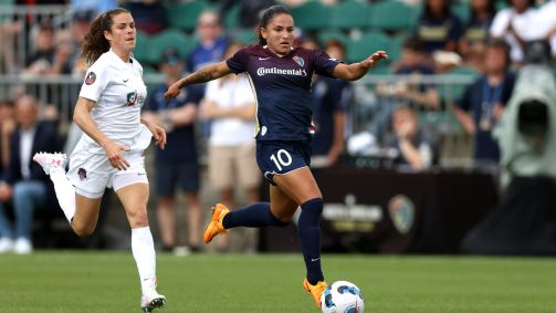 Debinha fez história pelo North Carolina Courage