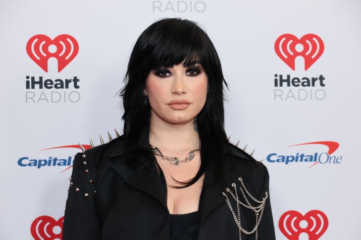 Demi Lovato participa da Sala de Imprensa iHeartRadio Jingle Ball 2022 / Dia Dipasupil/Getty Images