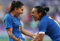 Conheça Debinha, a sucessora de Marta e goleadora da Era Pia na Seleção