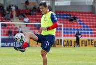 Ex-Santos, atacante japonês de 56 anos renova por mais uma temporada com clube de Portugal