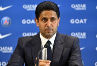 Bayern se desculpa após torcedores exibirem faixa com ataque a presidente do PSG