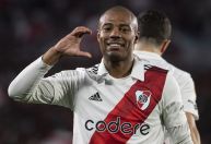 Flamengo: Arrascaeta confirma conversas com De La Cruz