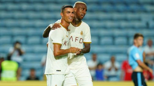 Cristiano Ronaldo e Anderson Talisca no amistoso do Al-Nassr contra o Celta de Vigo