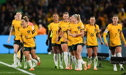 TIme da Austrália comemora vitória contra a Irlanda