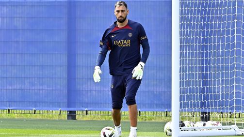 O goleiro Gianluigi Donnarumma, do PSG, sofreu um assalto em sua casa em Paris