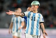 Fã de Cristiano Ronaldo, jogadora da Argentina desabafa: “Não sou anti-Messi”