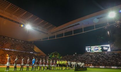 Corinthians bate recorde de público pagante da Neo Química Arena 