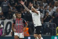 Copa do Brasil: Corinthians larga na frente do São Paulo em noite de Renato Augusto