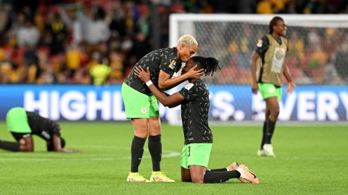 Nigerianas comemoram a vitória diante da Austrália pela Copa do Mundo Feminina