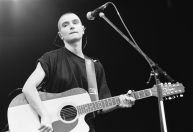 Relembre em 5 músicas a carreira de Sinéad O’Connor, que morreu aos 56 anos