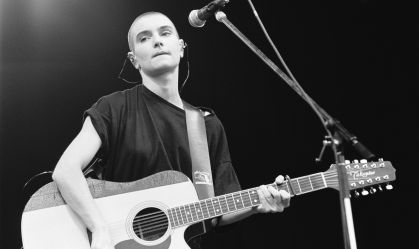 Relembre em 5 músicas a carreira de Sinéad O'Connor, que morreu aos 56 anos