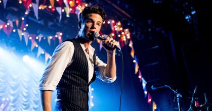 Brandon Flowers, vocalista do The Killers, se apresenta em Las Vegas, em outubro de 2016.