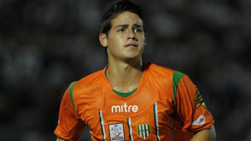 James Rodríguez em campo pelo Banfield-ARG
