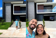 Gil do Vigor celebra compra de casa própria no seu aniversário; veja imóvel