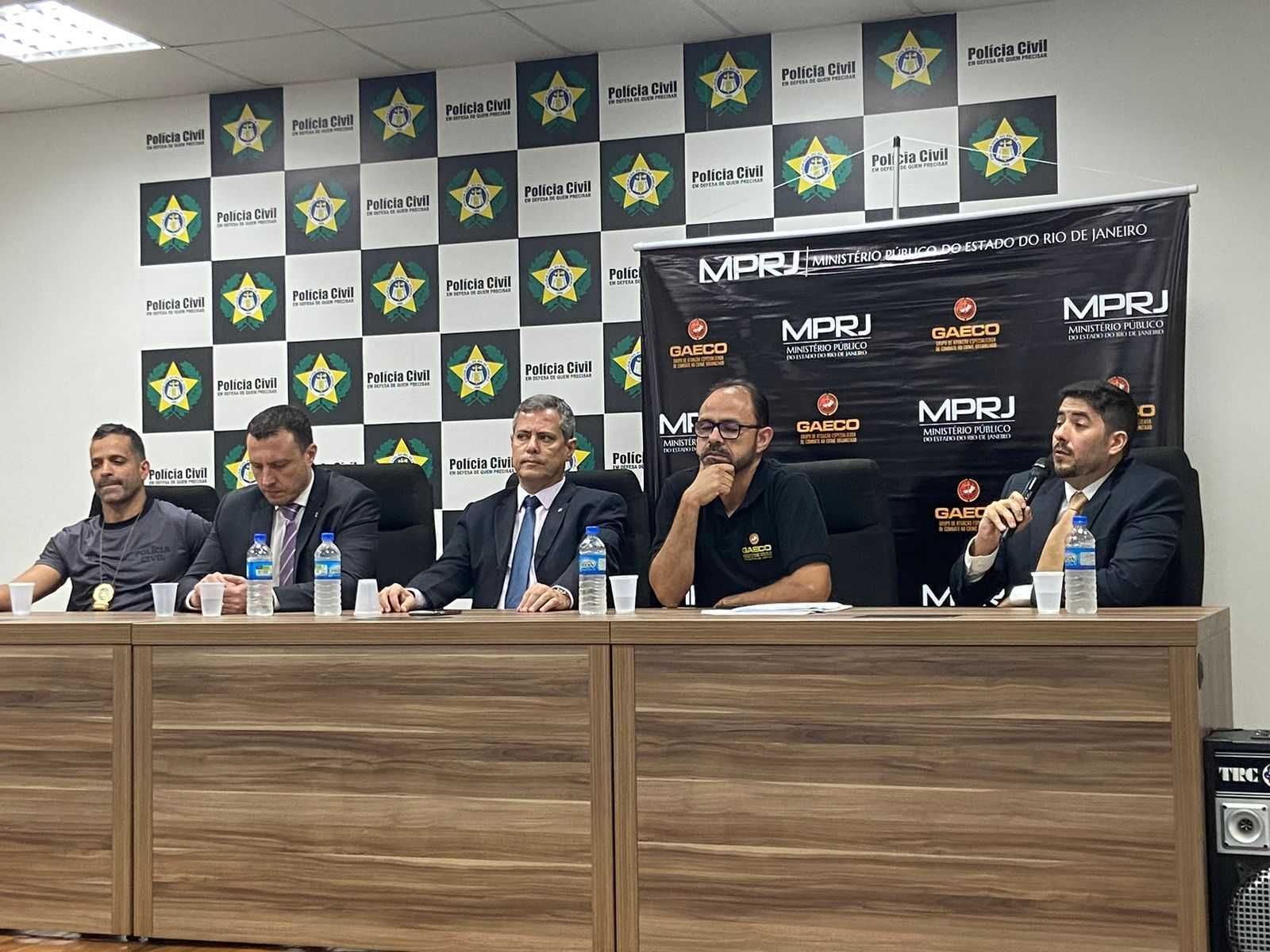 Coletiva de imprensa da Polícia Civil e Ministério Público do Rio de Janeiro ocorreu nesta quinta-feira (27)
