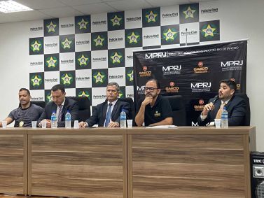 Coletiva de imprensa da Polícia Civil e Ministério Público do Rio de Janeiro ocorreu nesta quinta-feira (27)