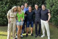 Fãs de influenciadora Virginia participam de almoço arrematado em leilão de Neymar