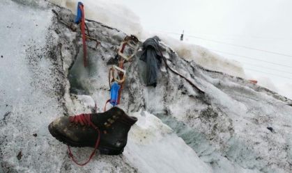 Derretimento de geleira revela restos de alpinista desaparecido há 37 anos