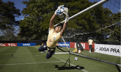 Na Copa, Brasil busca vitória inédita contra França e classificação antecipada