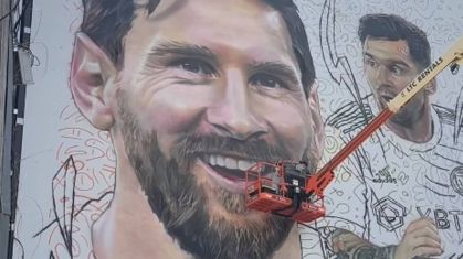 Mural de Messi em edifício de Miami foi feito por artista argentino