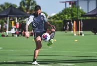 Messi não deve jogar em gramados sintéticos da MLS, diz site
