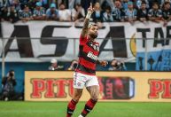 Narrador “perde a linha” com gol de Gabigol, do Flamengo: “Gostoso demais”